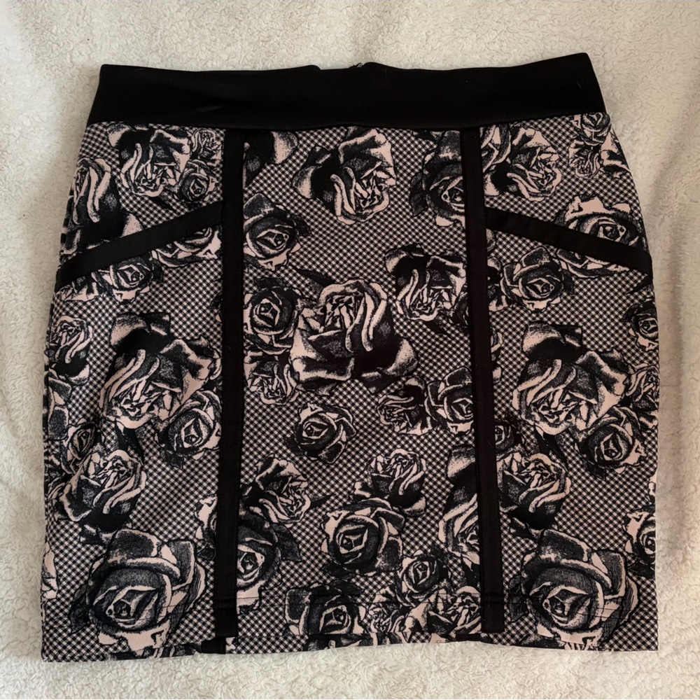 Charlotte Russe Black and Blush Pink Rose Print Mini Skirt